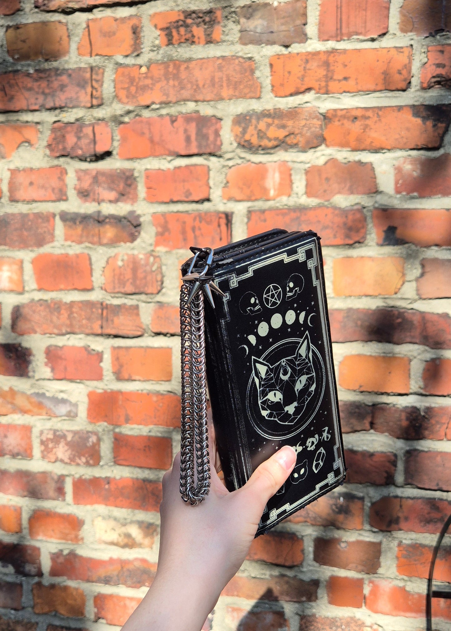 Wallet/phone chain SLEEK SCALE