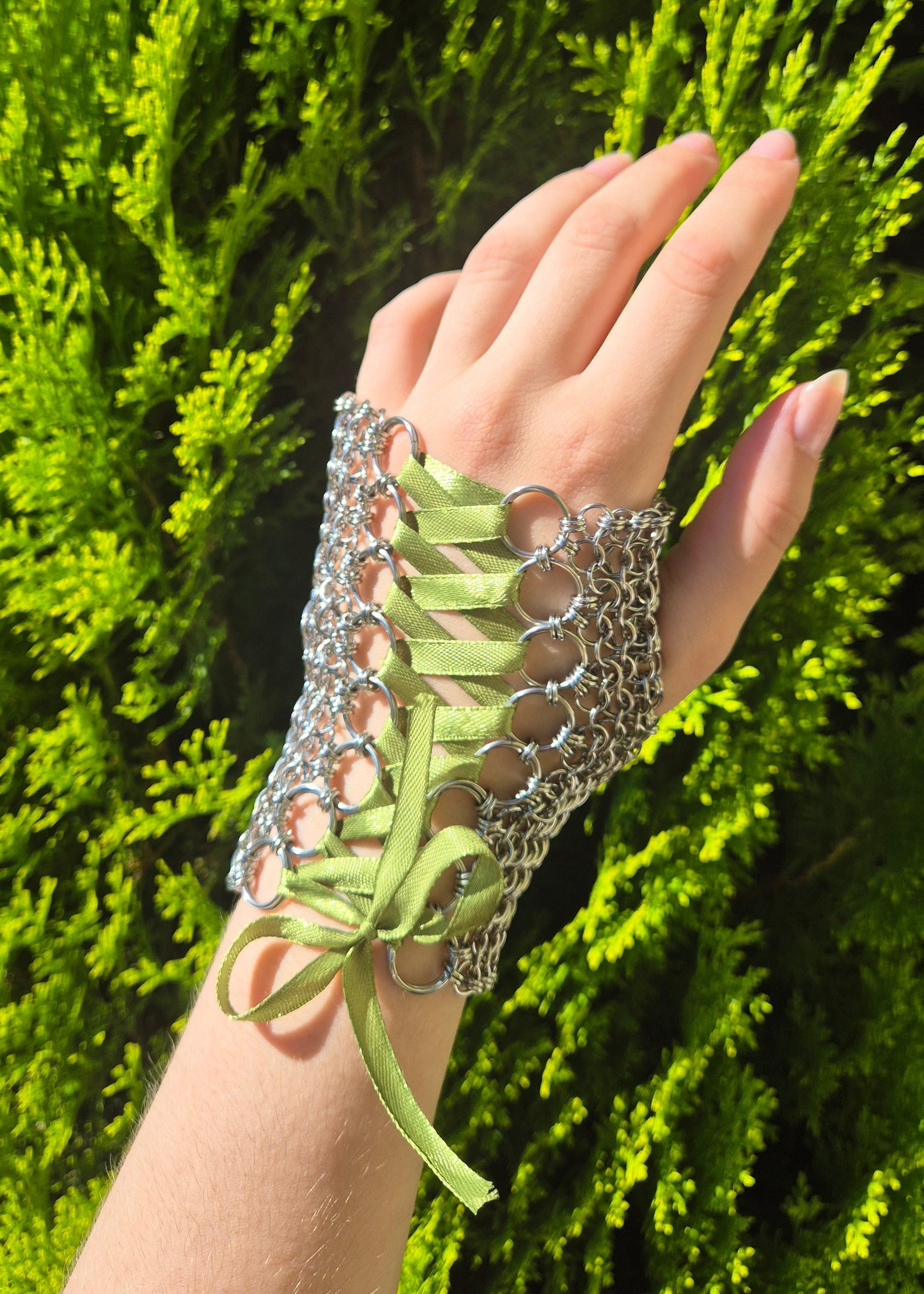 PROVIDENCE rękawiczka chainmail ze wstążką